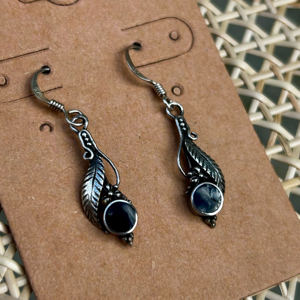 925 Silver Stamped Classic Earrings With Onyx Details Southwestern Real Silver